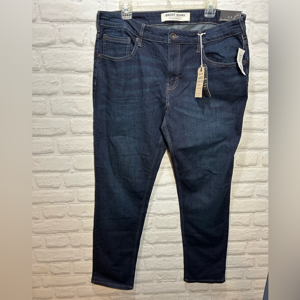 Brand New with Tags, men’s blue jeans size 34 waist 32 leg. Never worn